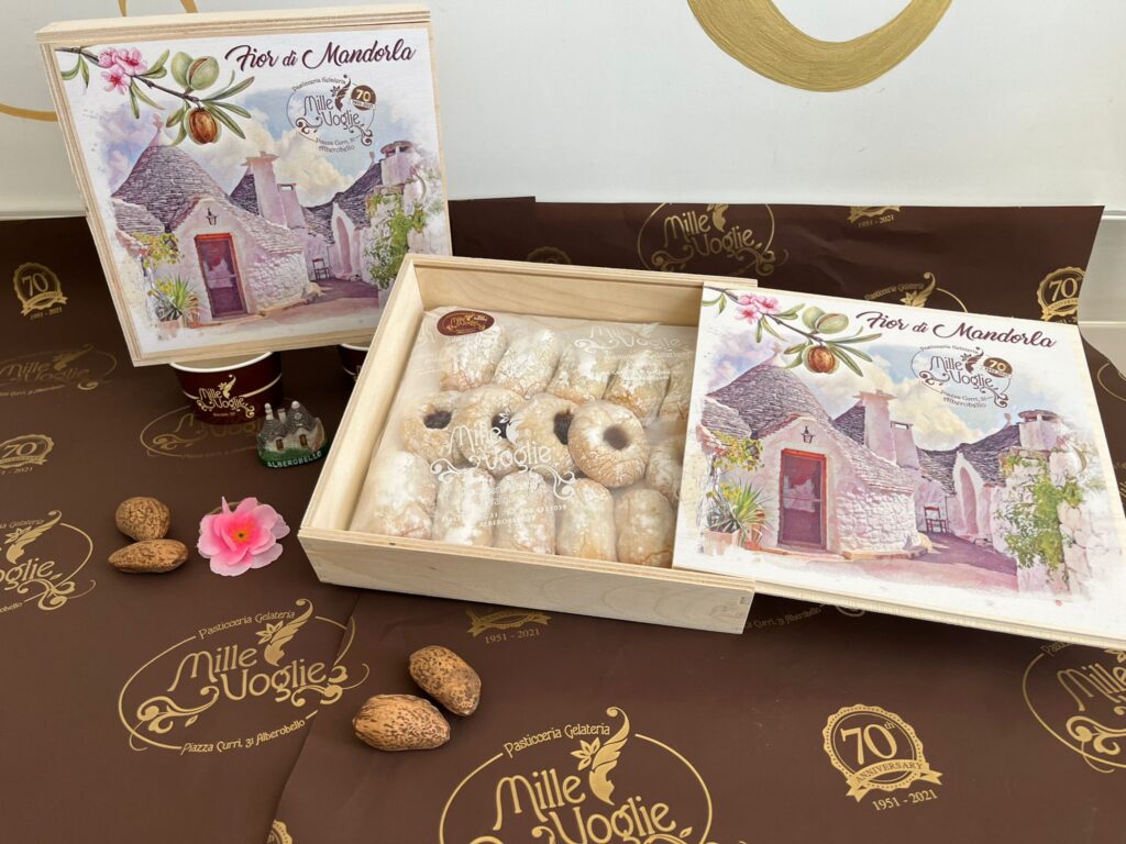 Confezione regalo con dolci di mandorla